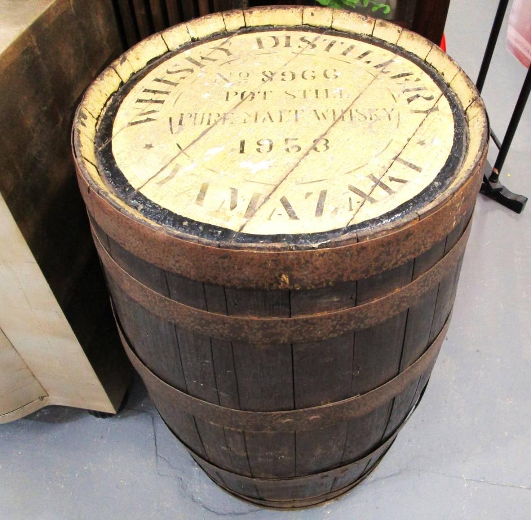 y0205-1 サントリー山崎工場 ウイスキー樽　1953年 　高さ87cm