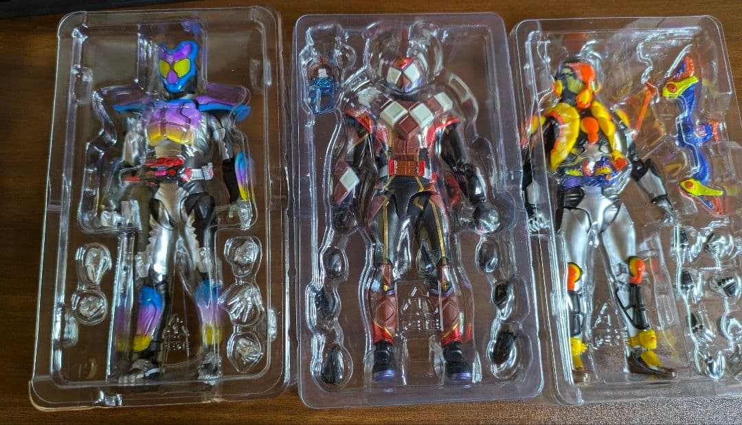 SHFiguarts 仮面ライダー ガヴ ヴァレン ヴラム