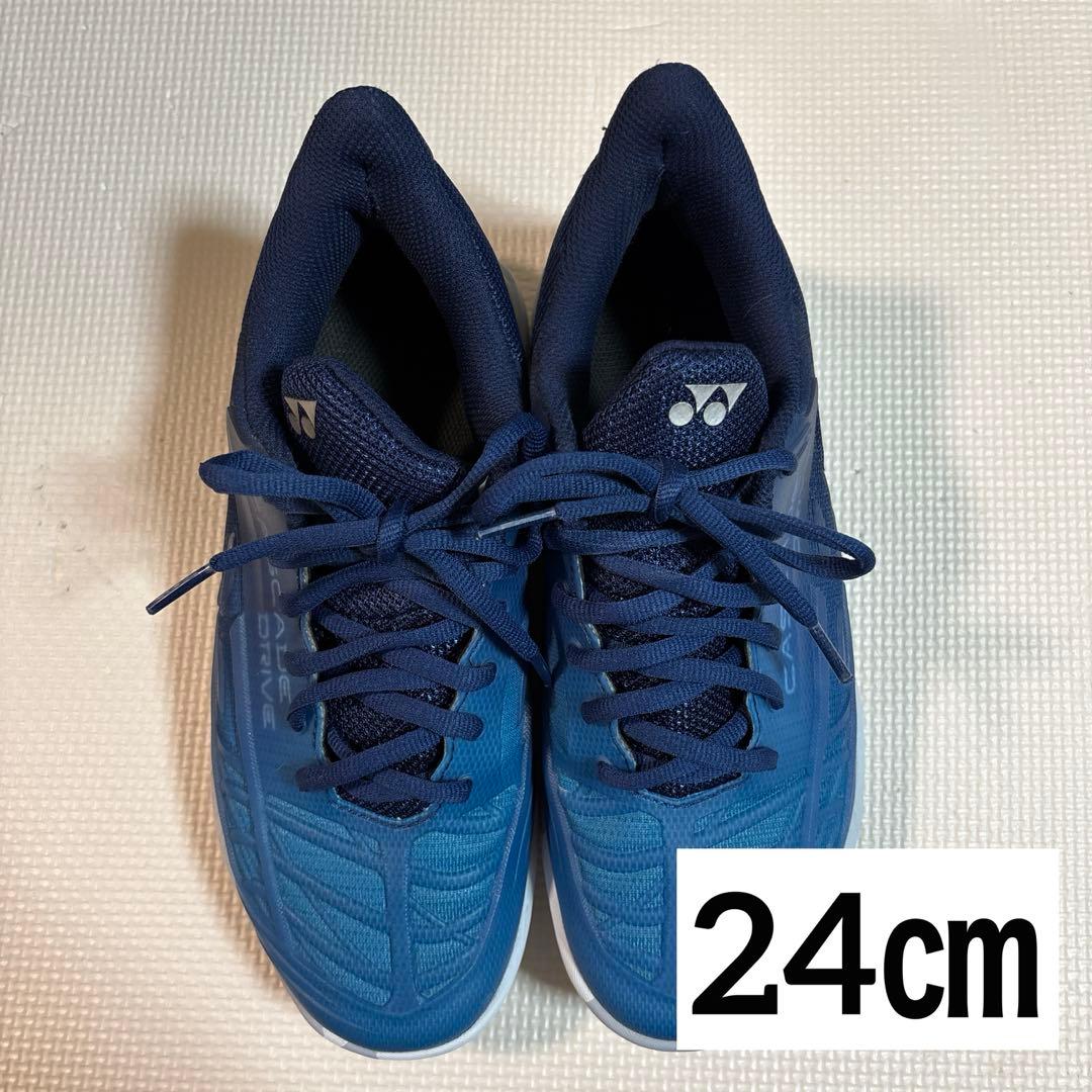 YONEX CASCADEDRIVE バドミントンシューズ　24㎝