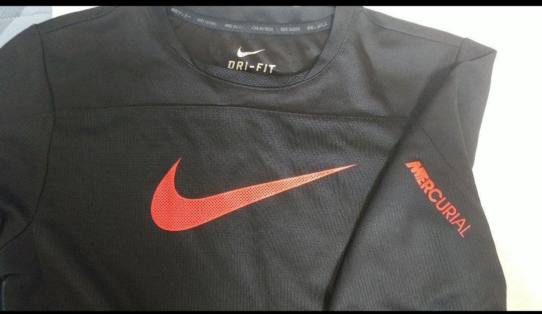 ナイキ　マーキュリアルウェアセット　＋ティエンポピステ