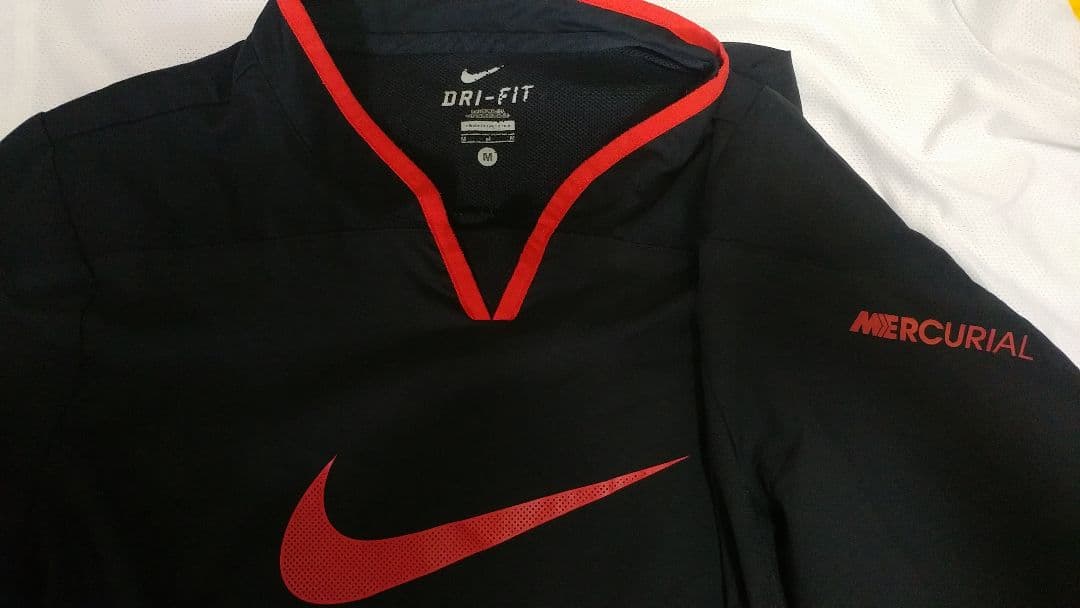 ナイキ　マーキュリアルウェアセット　＋ティエンポピステ