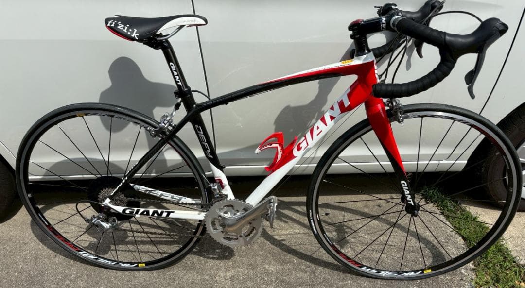 GIANT DEFY ALLIANCE　2010年モデル ロードバイク