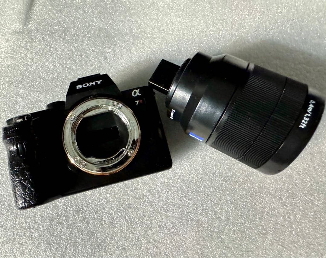 ソニー　ミラーレスカメラ　α7R　非売品ミニチュア　箱付