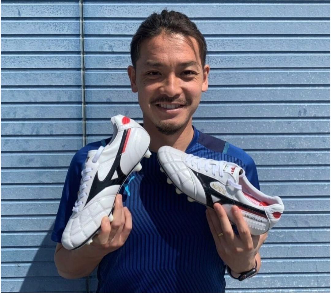 大分トリニータ　野村直輝　実使用スパイク&スパイク入れ