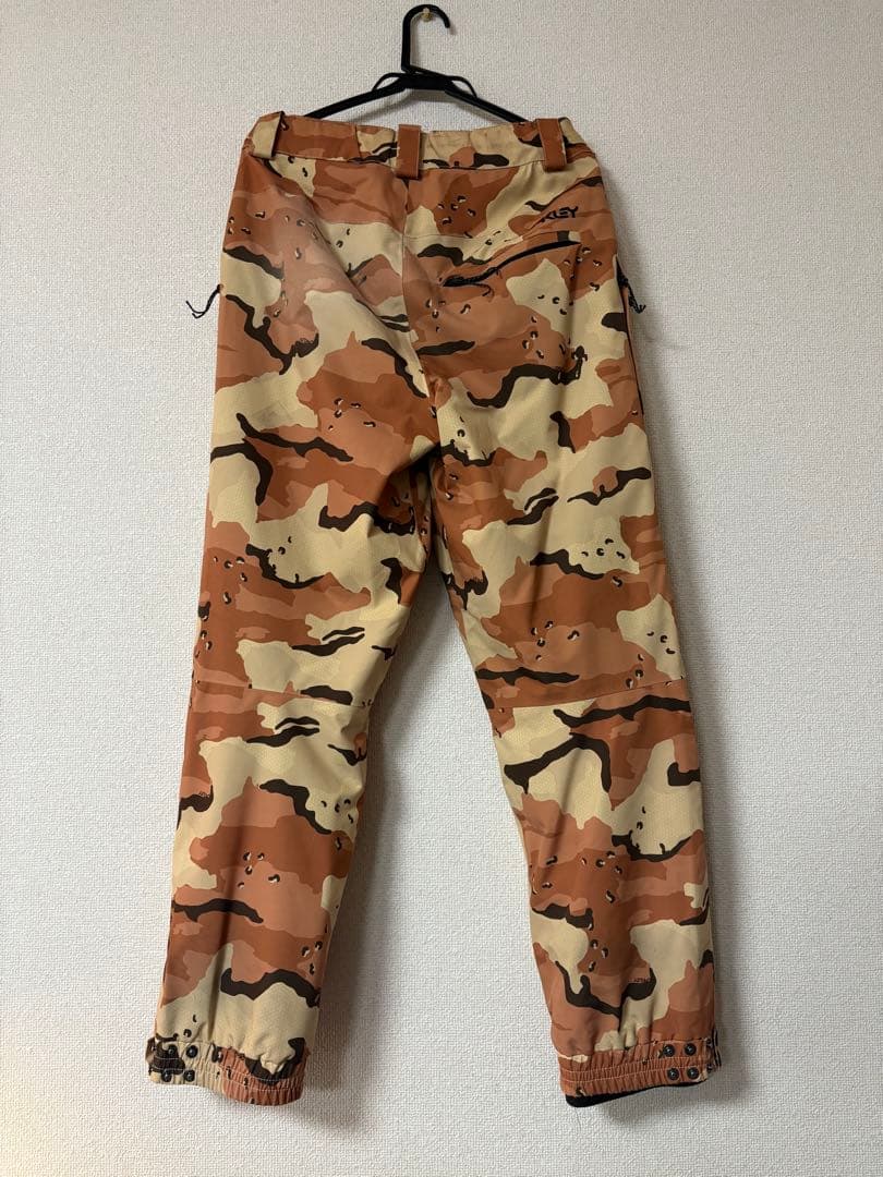 オークリースノボウェア　パンツ迷彩柄　カモ柄　Oakiey 