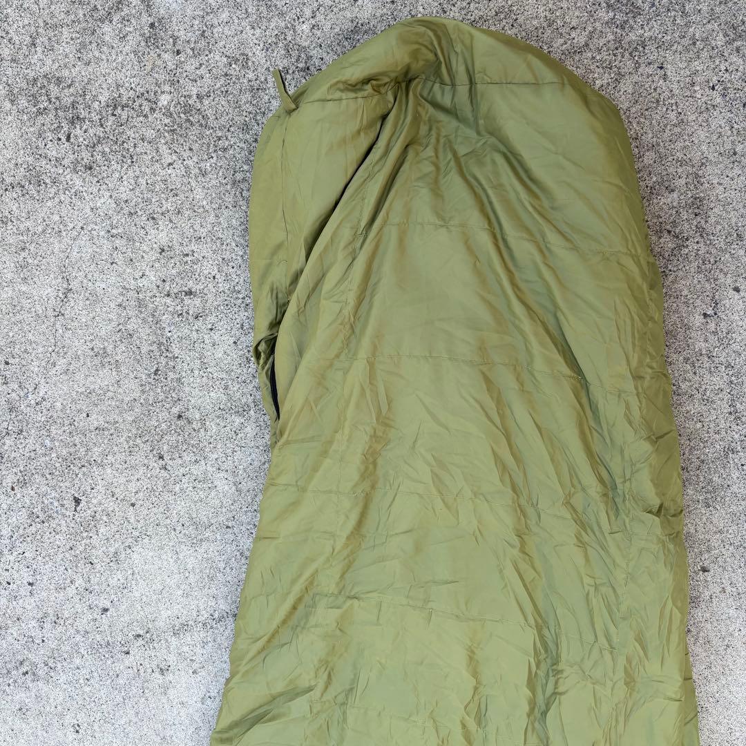 イスカ　シュラフ　ポカラ　寝袋　シュラフ　車中泊