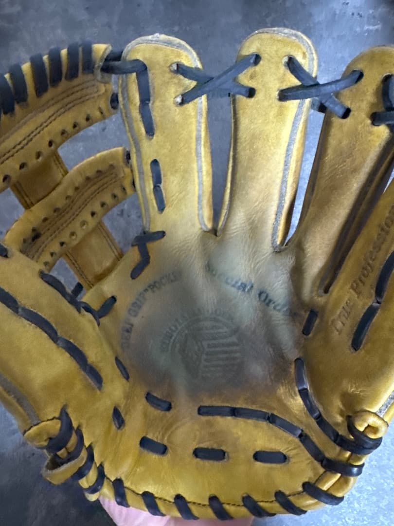 スラッガー　オーダー　軟式用　内野手用グラブ