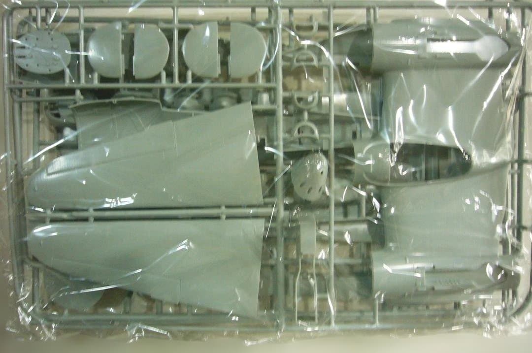 Revell 1/32 P-38 ①ドループ-スヌート　②ライトニング