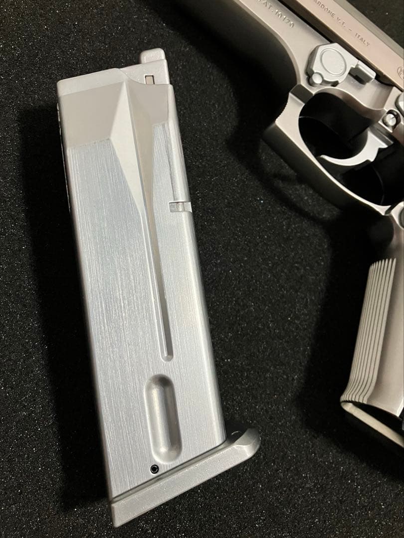 WA ウェスタンアームズ　クーガーF M8045 INOX シルバー　ガスガン