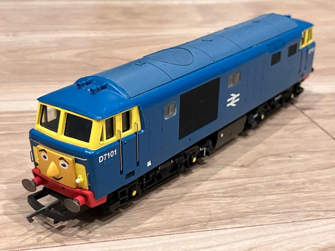 HORNBY きかんしゃトーマス OOゲージ Diesel D7101 くま