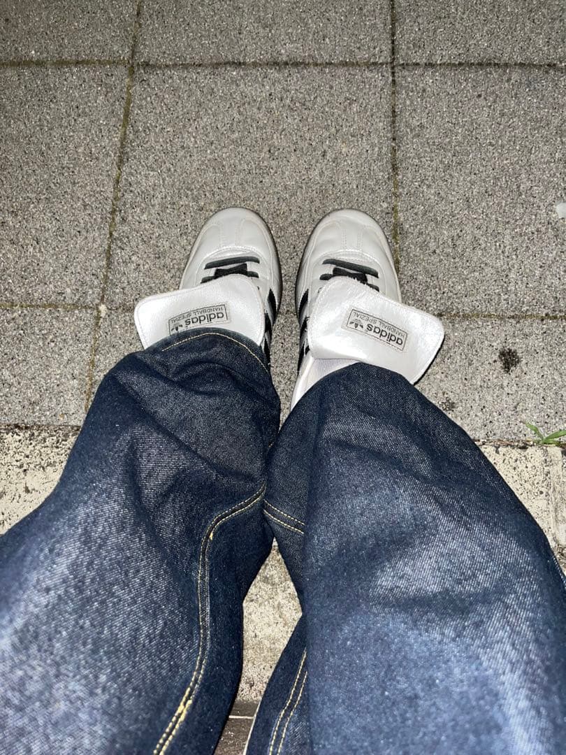 希少品 adidas SPECIAL シルバー シューズ