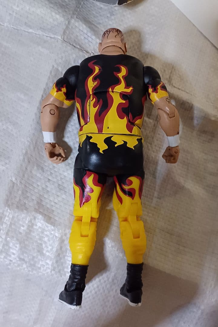 WWE　ビガロ　フィギュア