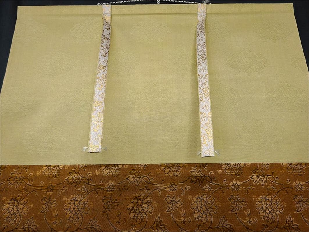 掛軸 柳石『阿蘇山 水墨山水画』絹本 肉筆 共箱付 掛け軸 p051801