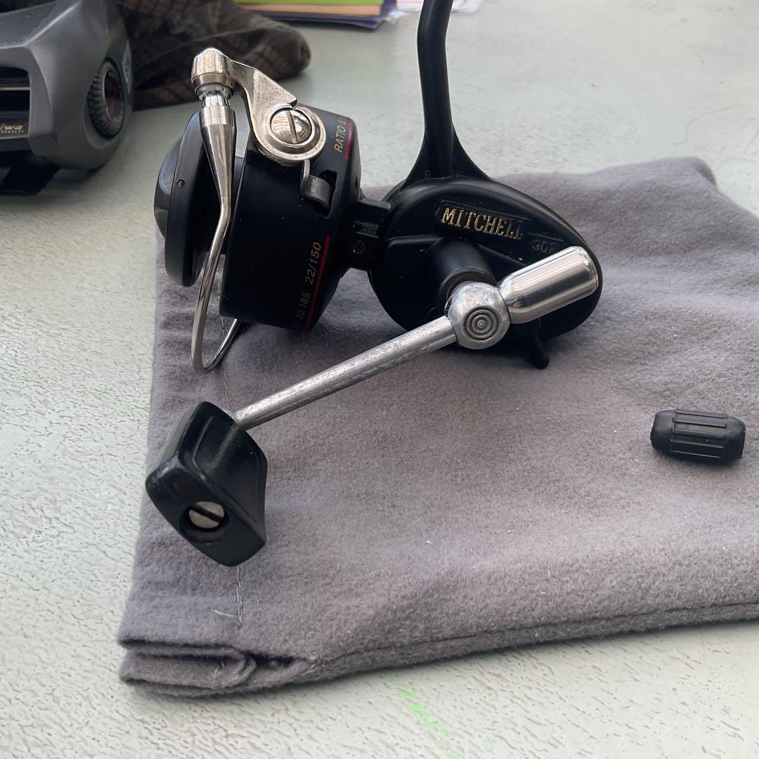 ミッチェル308左ハンドルモデルとハンドルパーツ　ハンドルシャフト