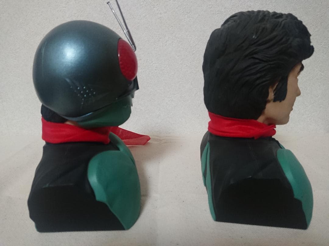 仮面ライダー と 本郷猛 のフィギュア