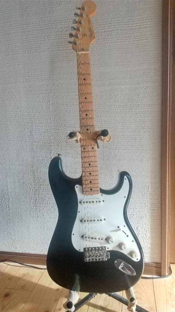 Fender　Japan　Oシリアルストラトキャスター