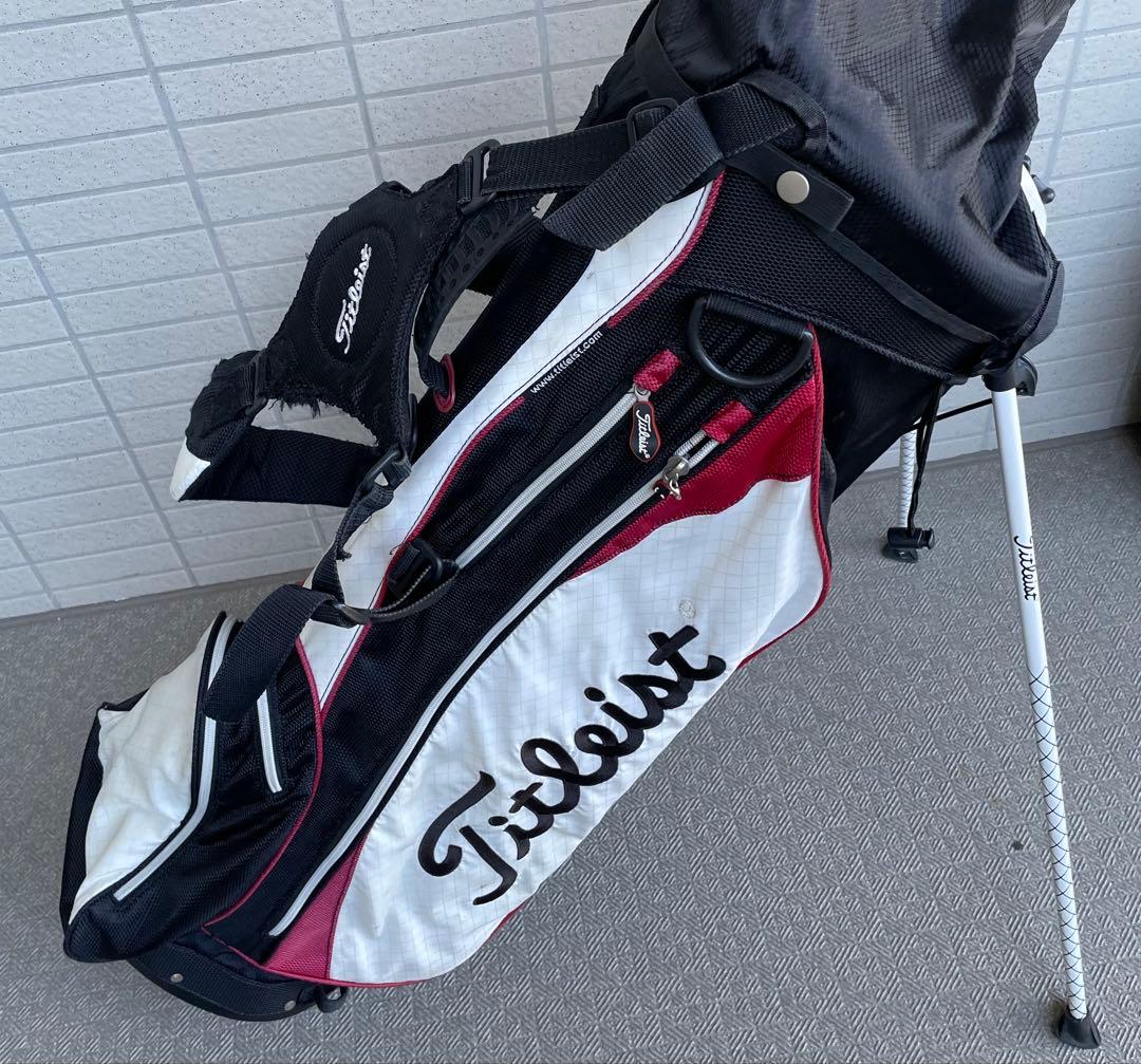 Titleist スタンドバッグ ホワイト/ブラック/レッド