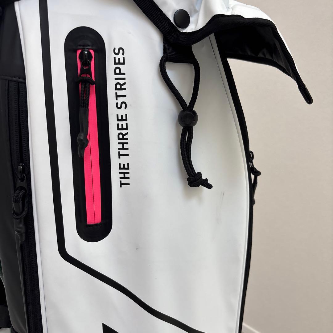 アディダス　コードカオスキャディバッグ 8.5型 軽量 ホワイト