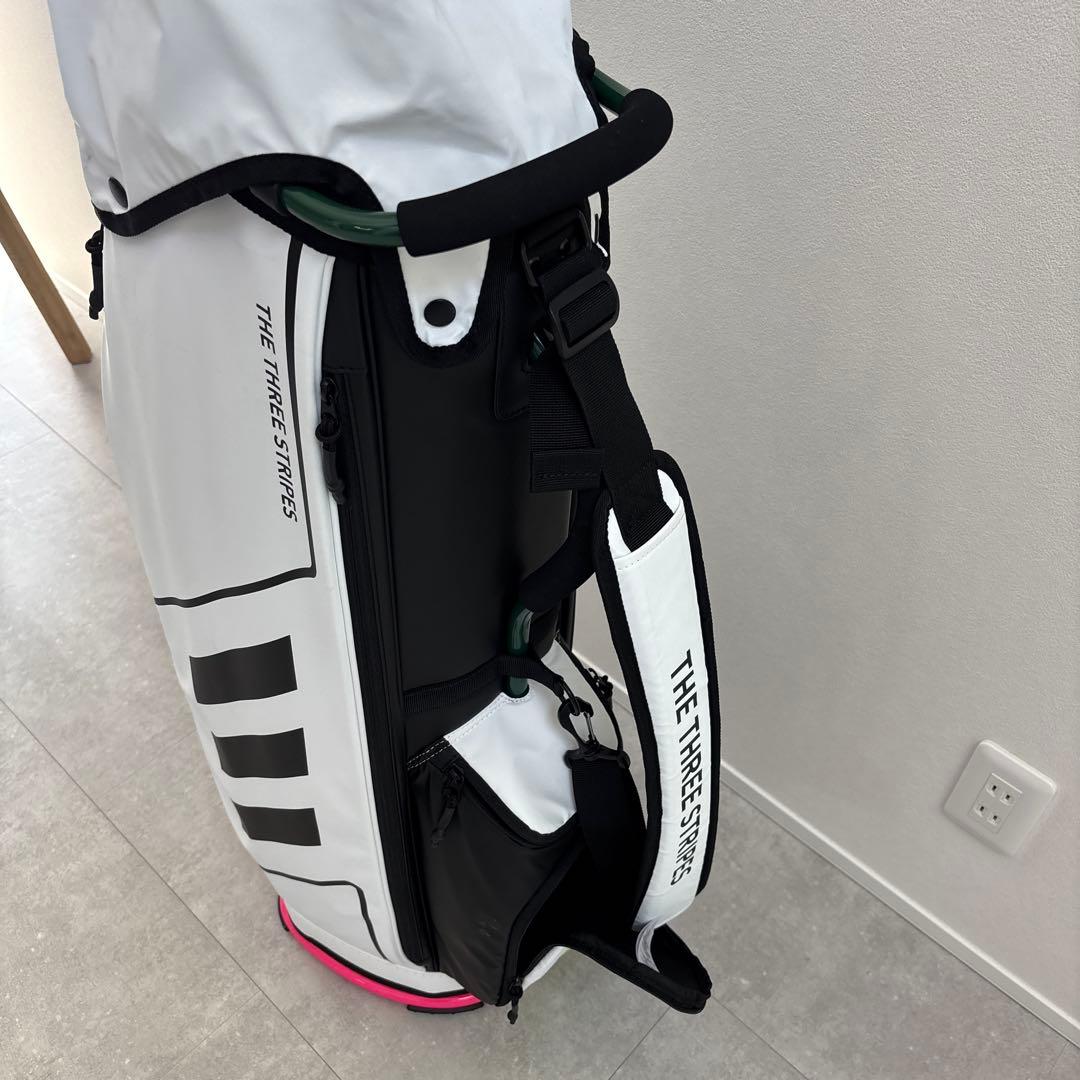 アディダス　コードカオスキャディバッグ 8.5型 軽量 ホワイト