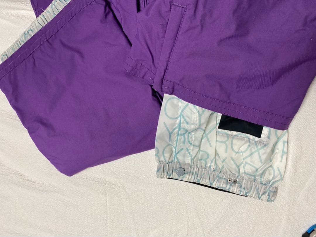 タグ付き　Roxy ロキシー　スノーボード　スキーウェア パンツ　紫　パープル