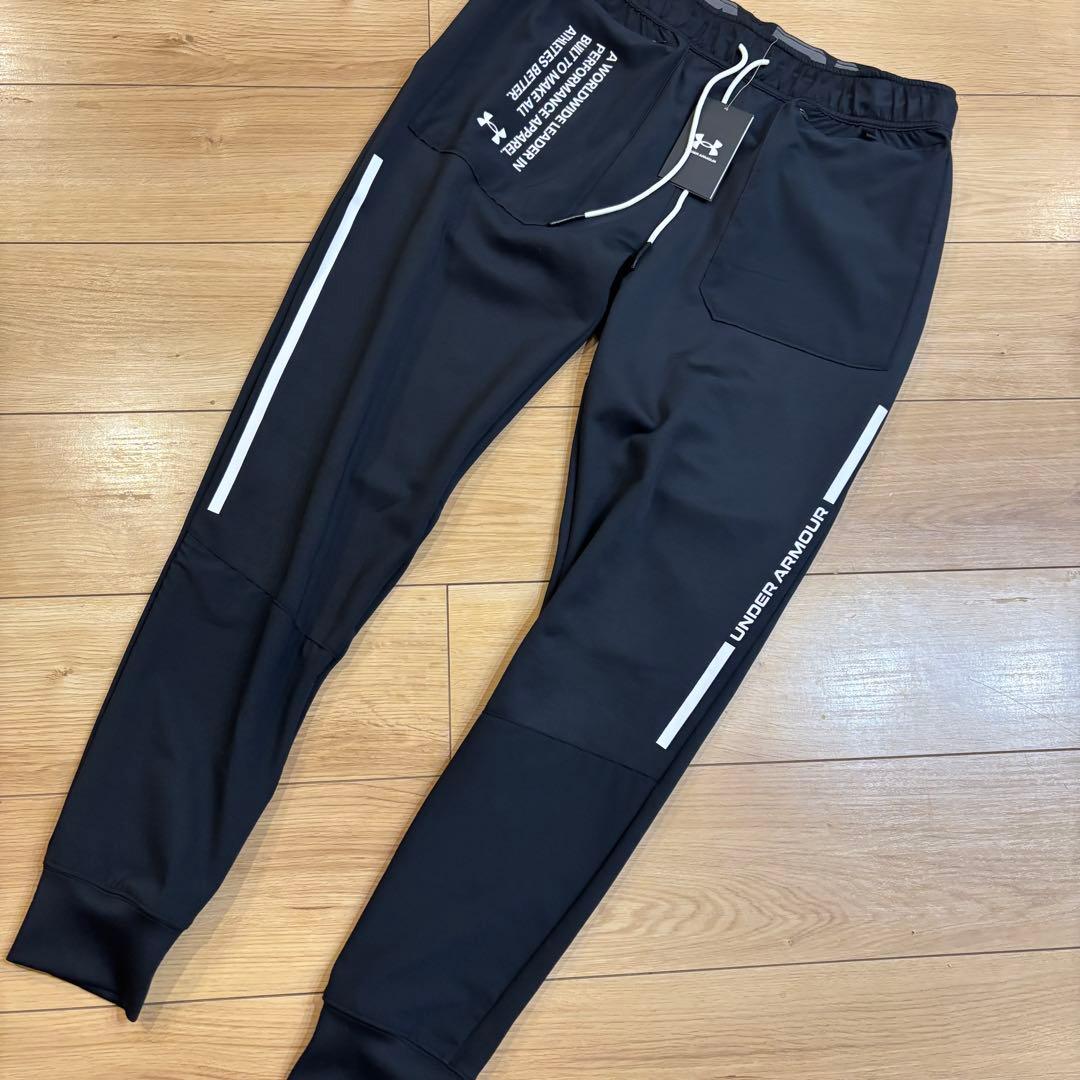 新品　アンダーアーマー　スポーツウェア ジャージ 上下セット UAアーマーニット