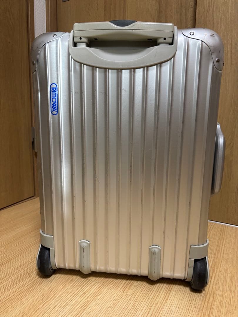 美品RIMOWA トパーズ 32L 2輪　機内持ち込み可