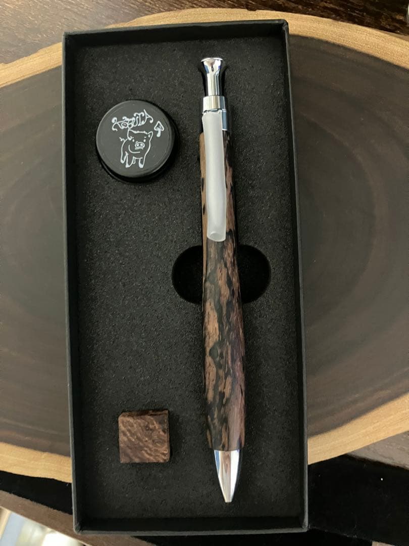 こぶた工房 ラオスブラック ダルベジアランセオラリア ボールペン