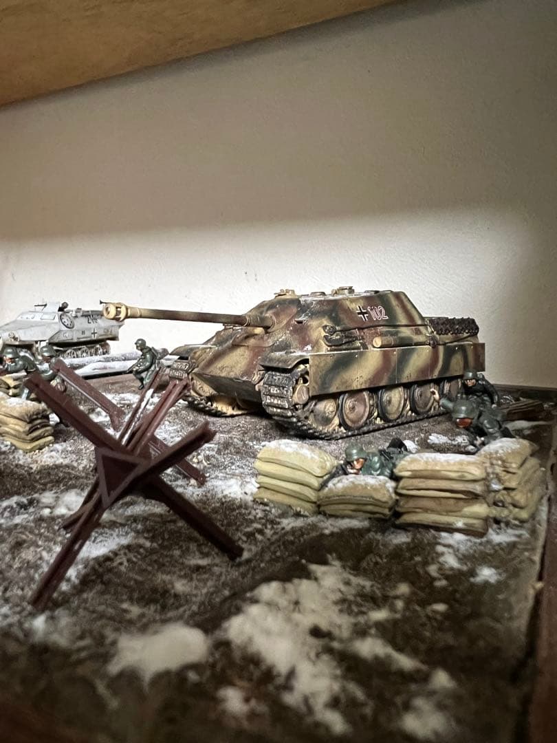 1/48 タミヤ ヤークトパンサー 後期型 完成品 ジオラマ【冬の東部戦線】