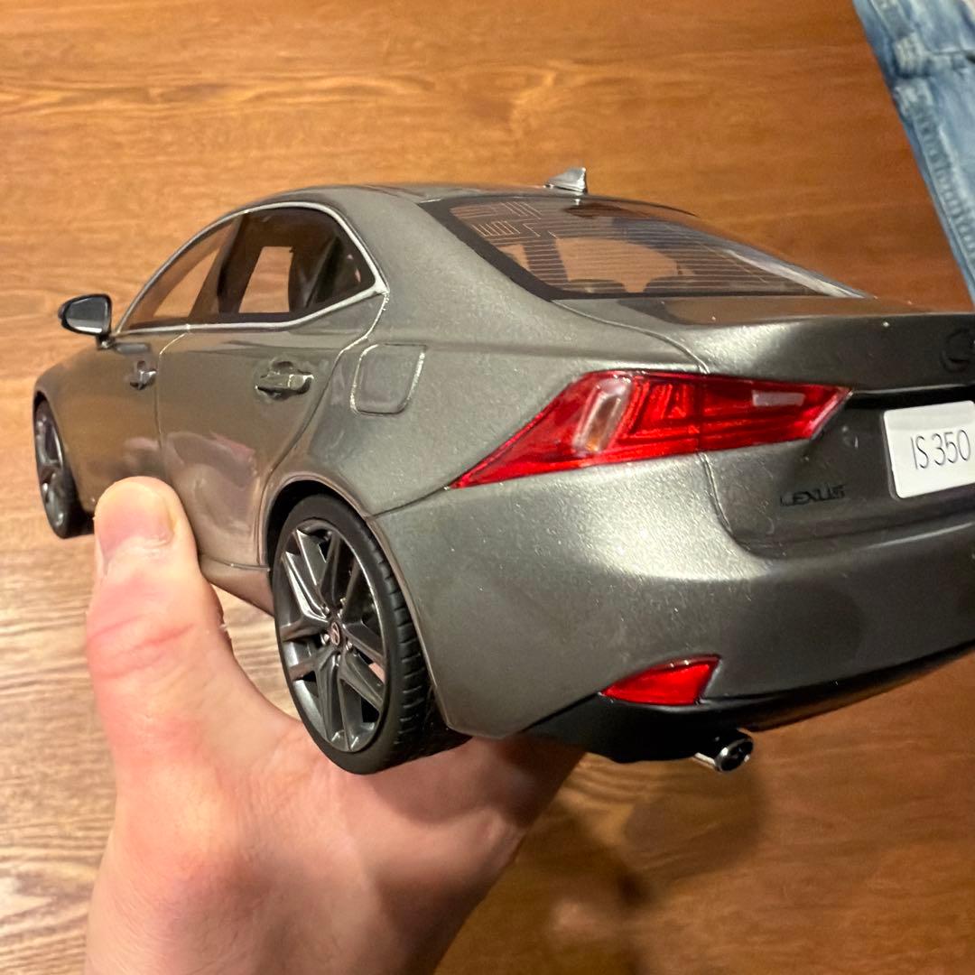 レクサスis Fスポーツ350 サムライ　1/18 展示のみ
