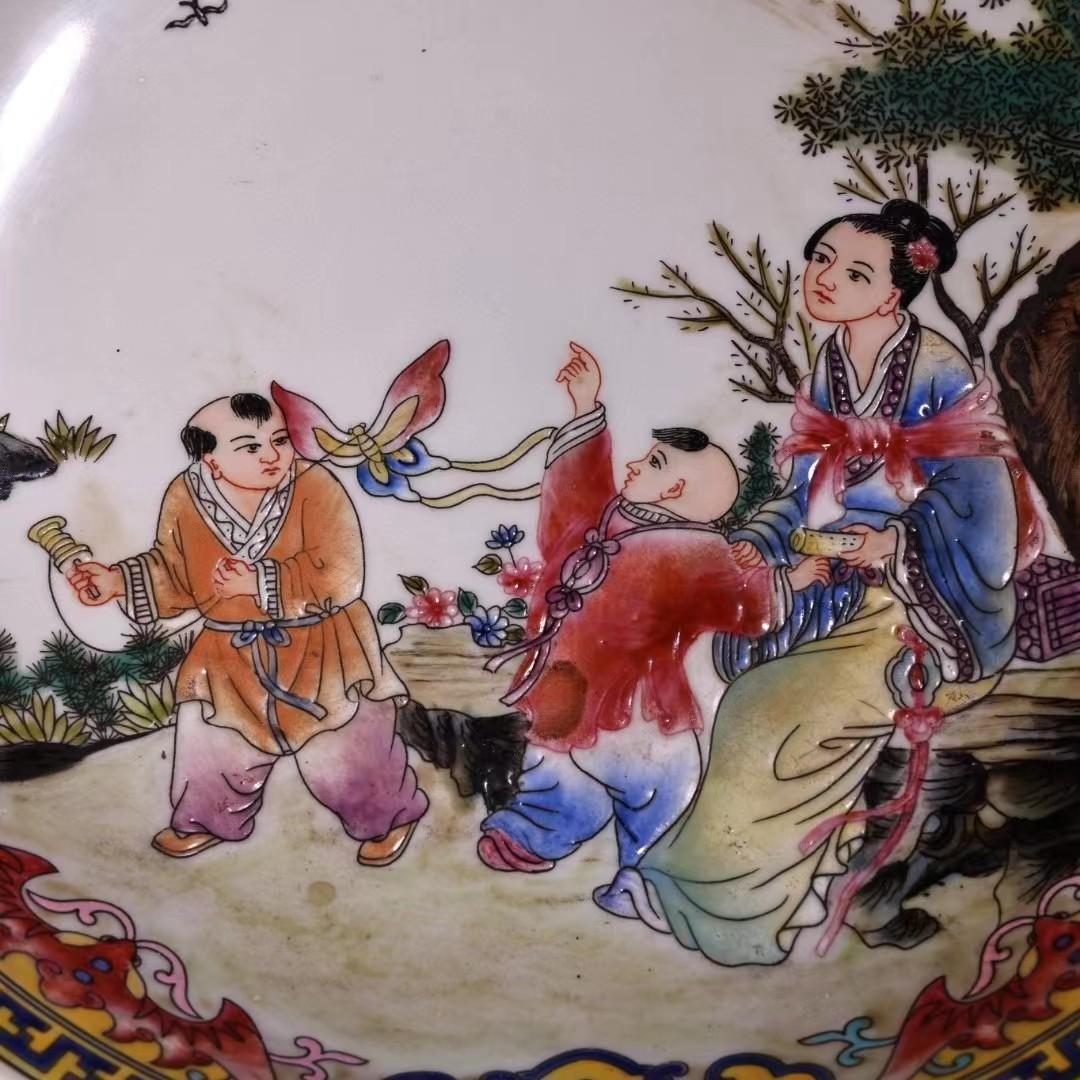 中国古美術・珍蔵粉彩陶磁器の皿・純手描き・刺繍箱付き・茶道具・食器・置物・極細工