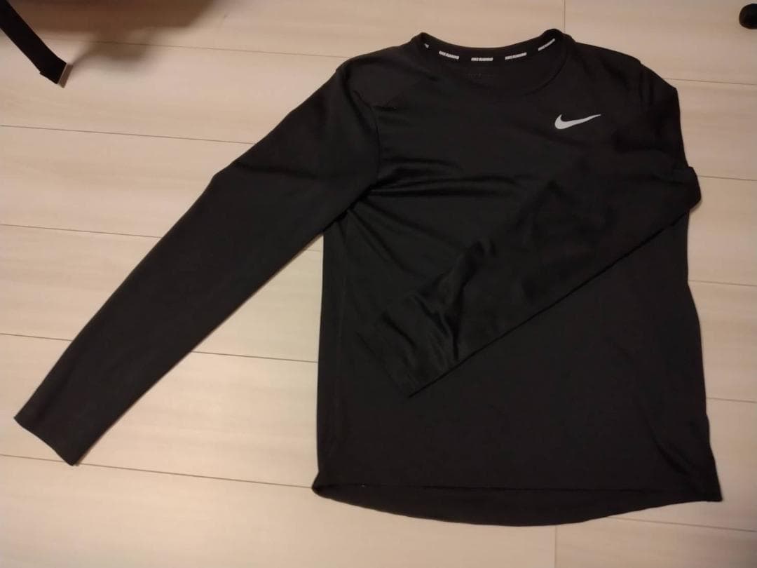 NIKE ペーサーロングスリーブシャツ/フェノムエリートニットパンツ