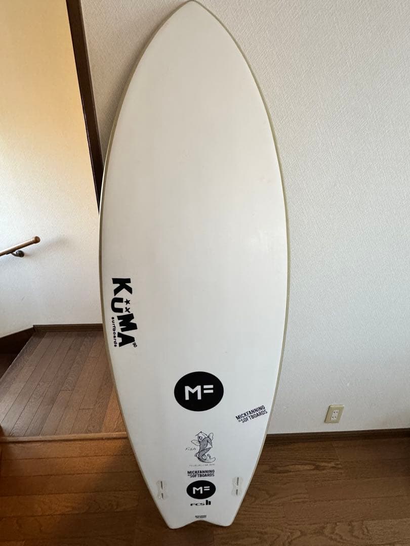 Mick FanningのKUMAフィッシュソフトボード
