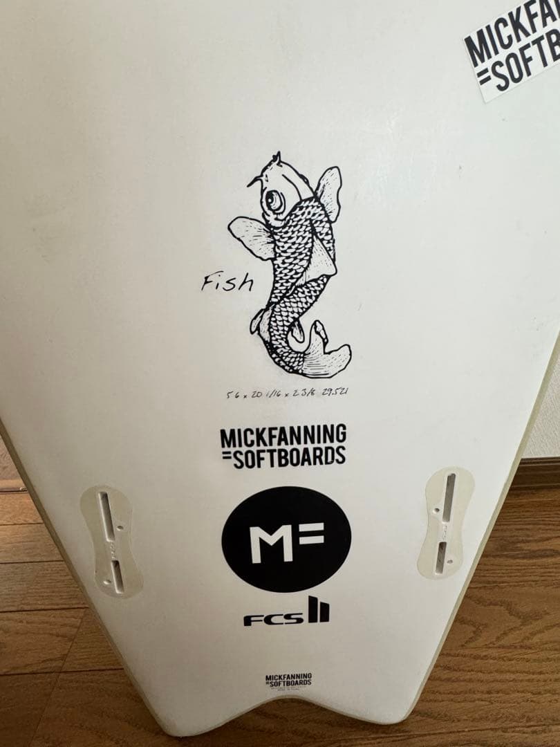 Mick FanningのKUMAフィッシュソフトボード