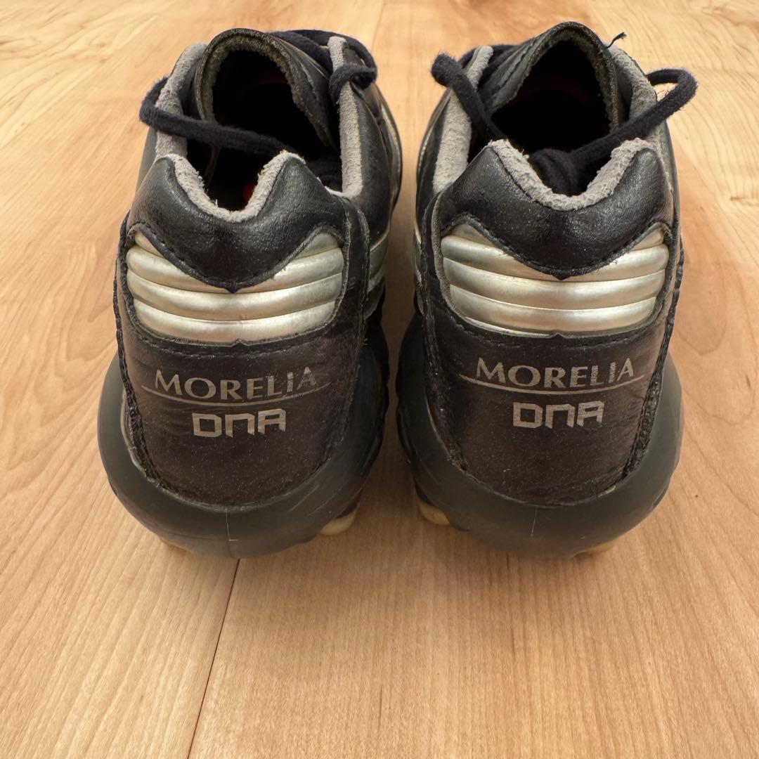 ミズノ　モレリアDNA 26cm