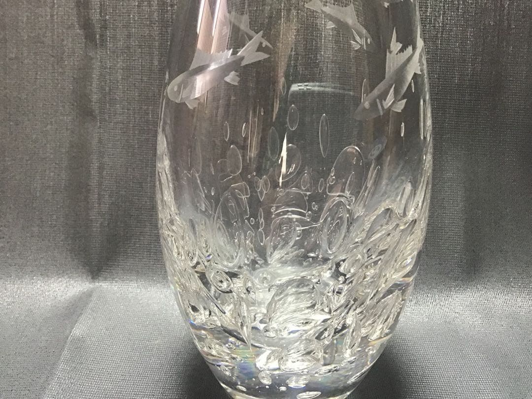 カガミクリスタル　各務鑛三　花瓶　鮎　泡