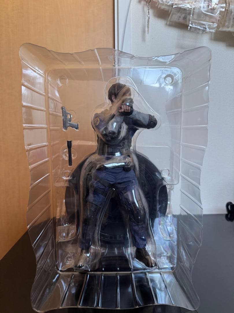 バイオハザードRE2 レオンフィギュア