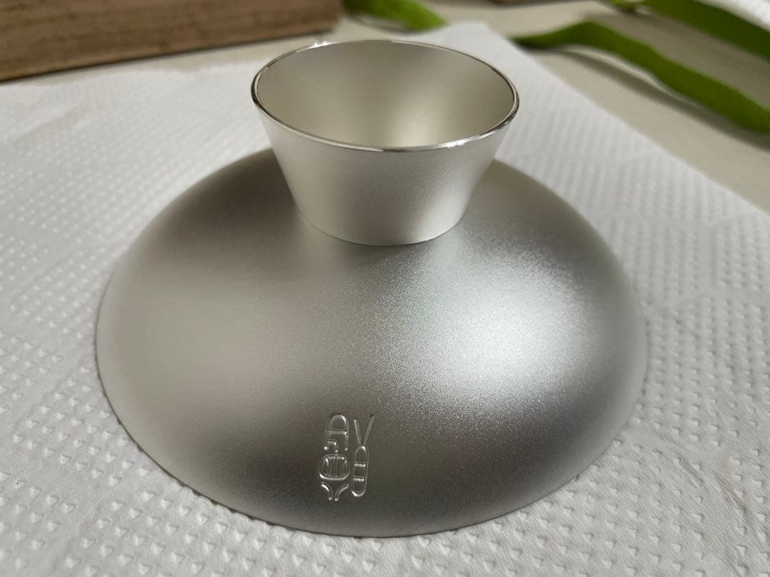 【⭐️うーたん⭐️】銀杯　内閣総理大臣　木箱付き　SILVER 10月末まで