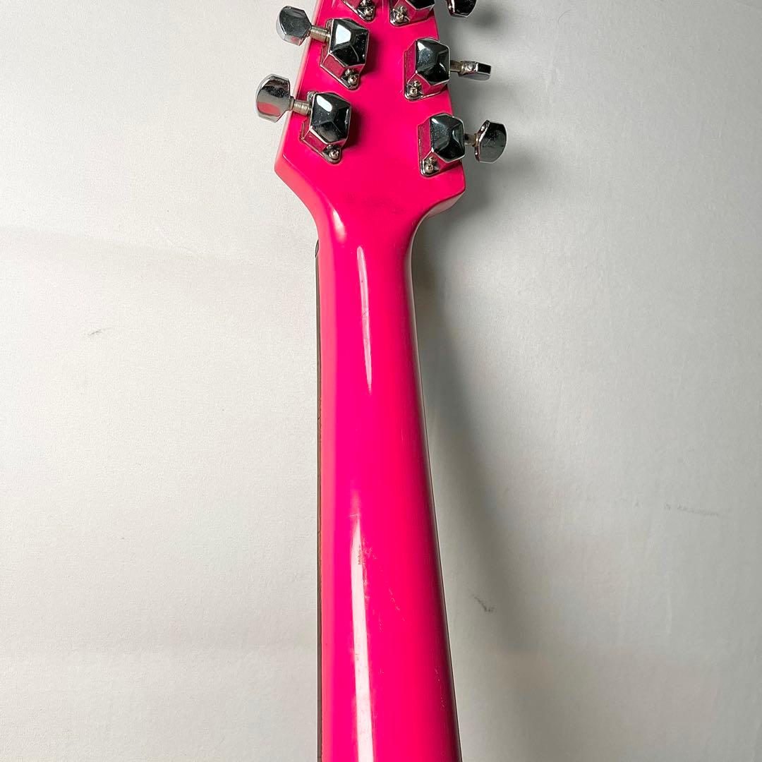 K Garage フライングV ピンク ミニギター 9V電池式