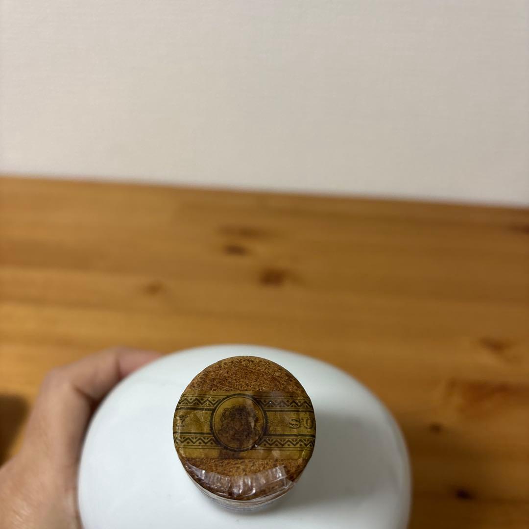 サントリーウイスキー　くろしお博84 記念ボトル　陶器　未開封❷