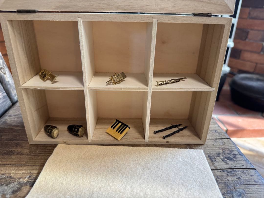 昭和レトロ大人の楽器ミニチュア9点セットFUTURE PRIMITIVEケース付