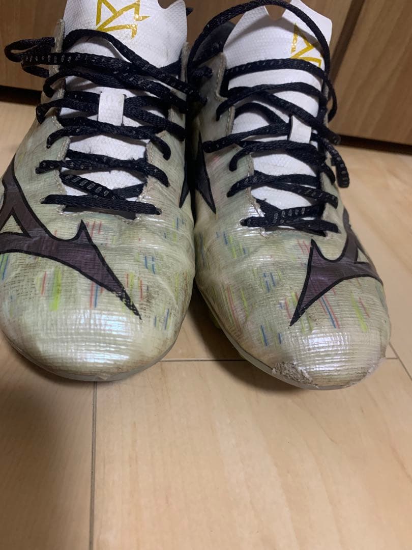 Mizuno サッカーシューズ・スパイク ホワイト・マルチカラー