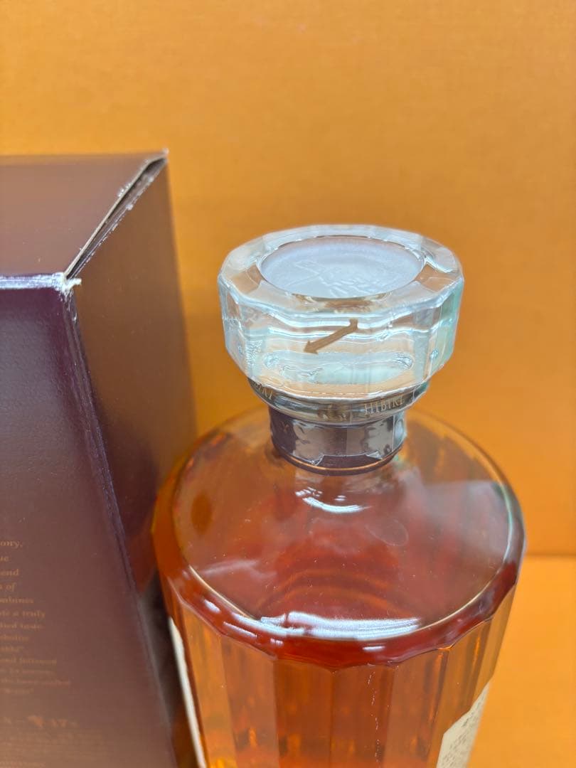 未開栓 サントリ一 響17年 古酒700ml 43% 箱