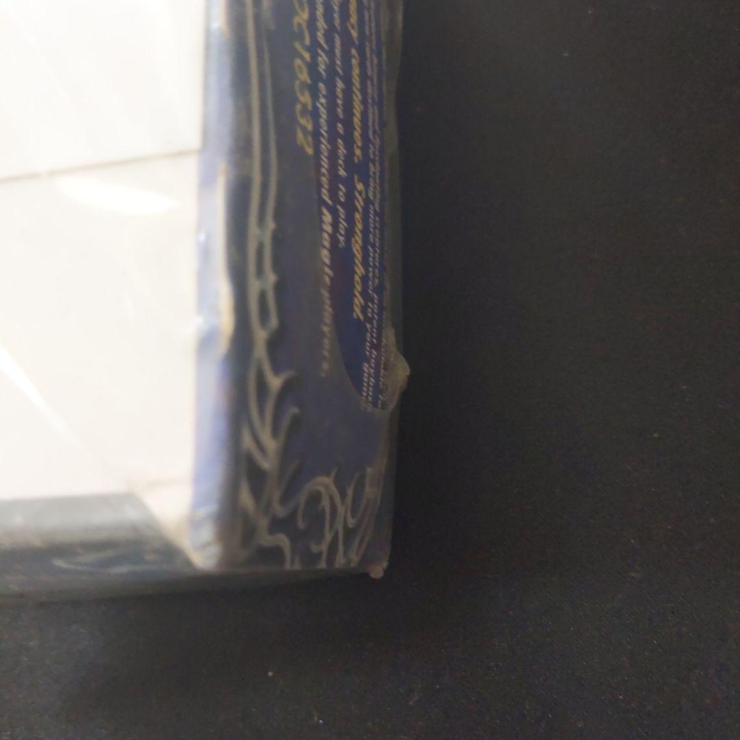 ストロングホールド（STRONGHOLD）ブースター　英語 　１箱（未開封新品）