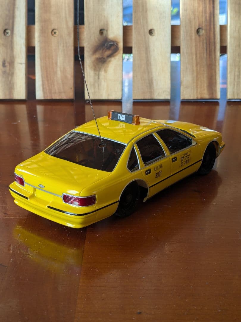 【希少】京商　ミニッツ　シボレーカプリス　1996タクシー　w/ライトユニット