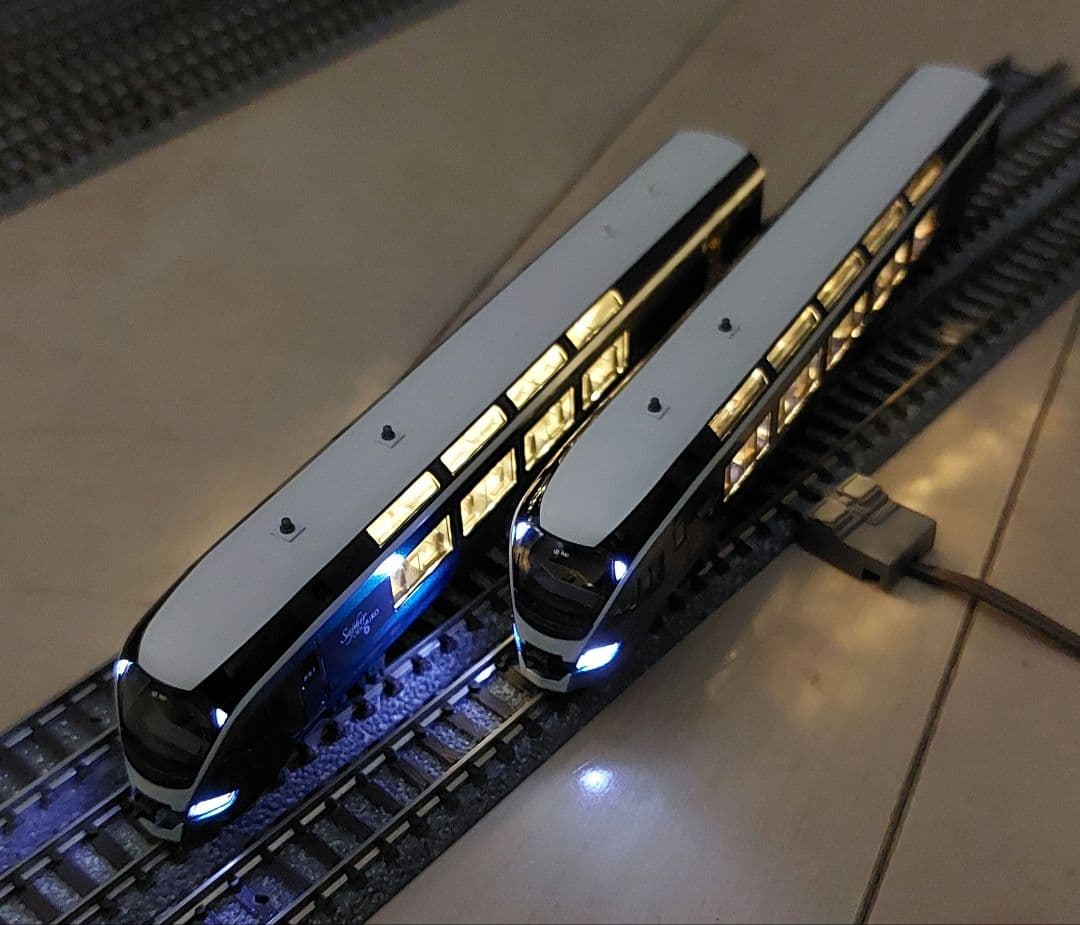 室内灯付き！車内再現あり！　 KATO E261系 サフィール踊り子 8両セット