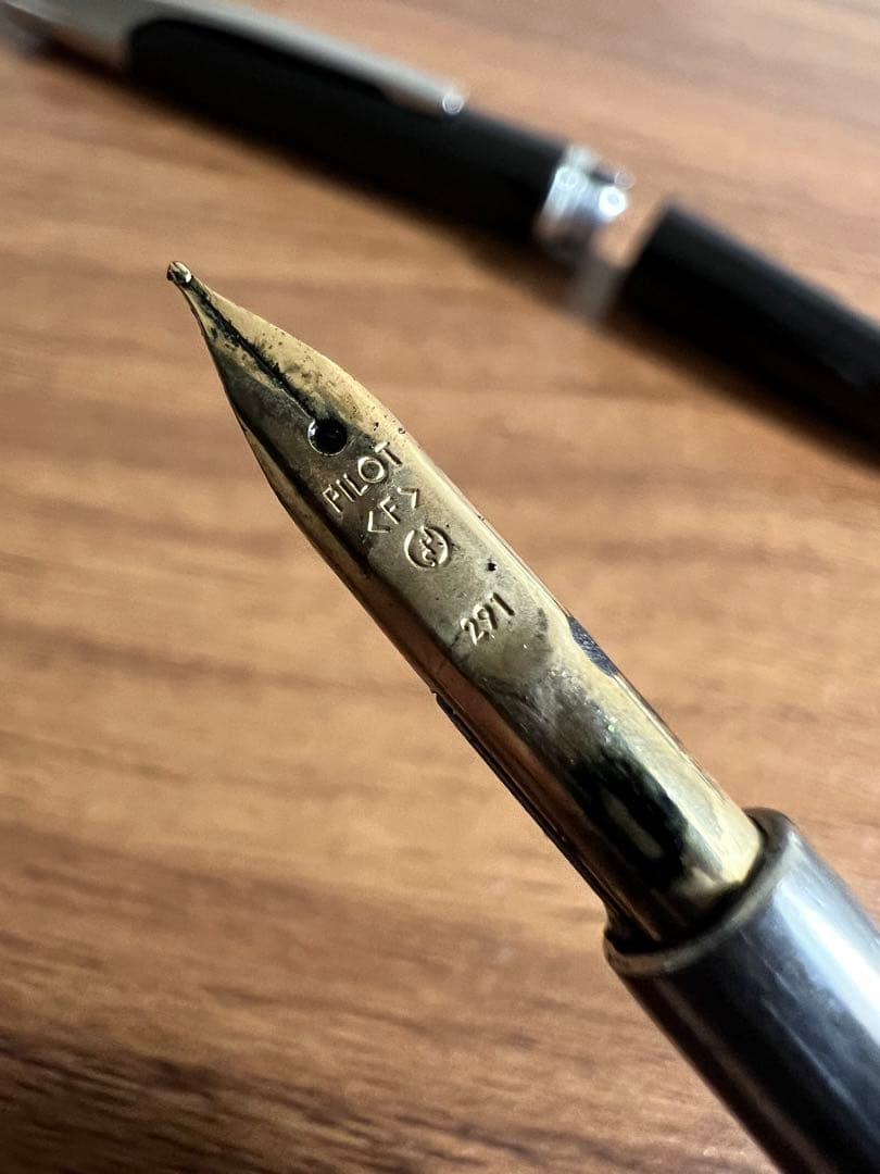 PILOT パイロット キャップレス 万年筆 多面体ボディ 旧型