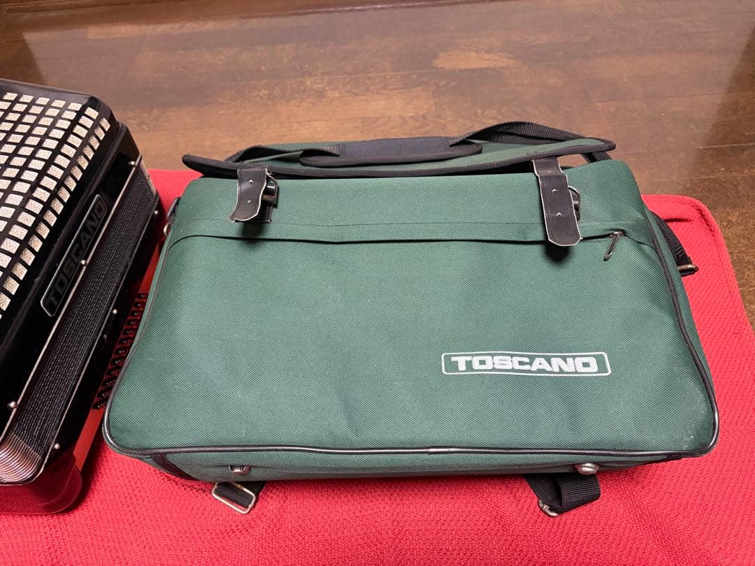 toscano アコーディオン