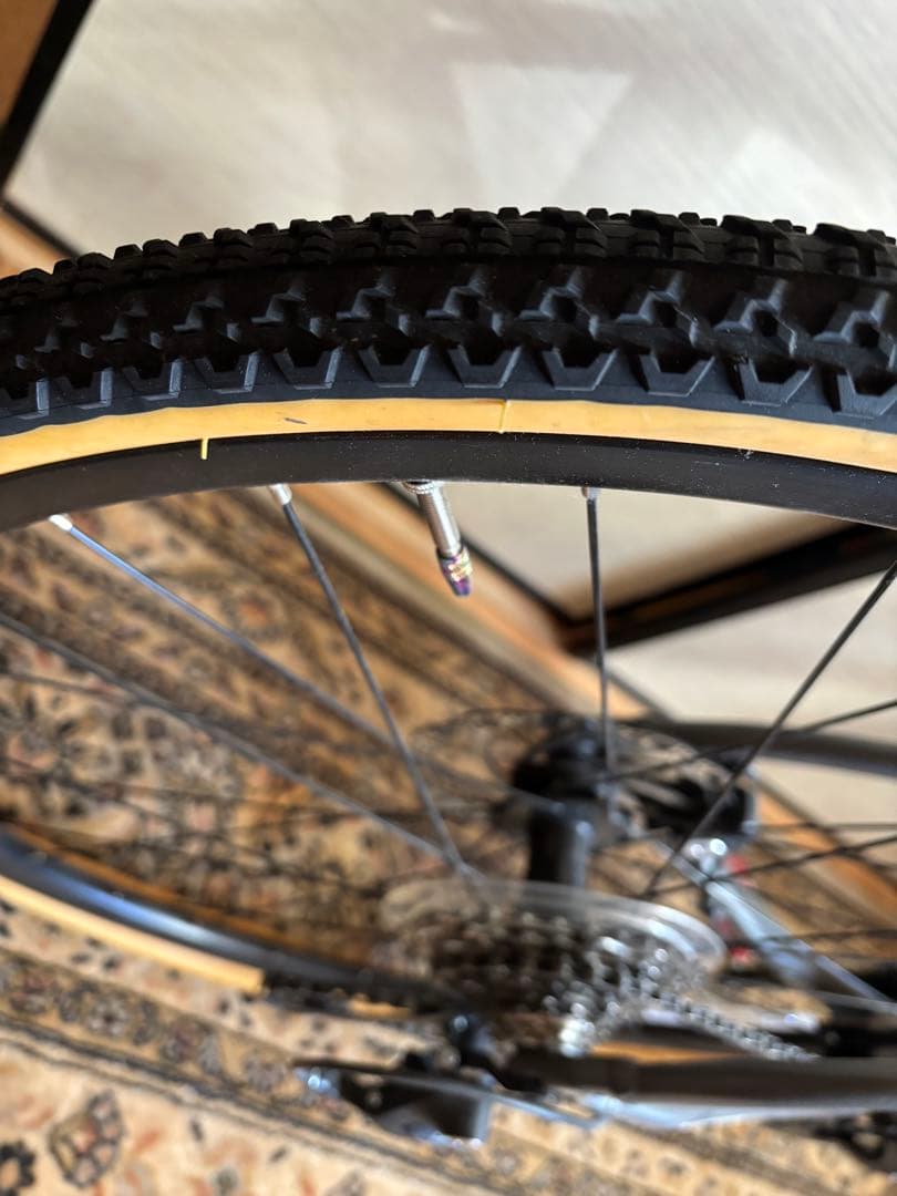 ネスト　ガベル　グラベルロードバイク　新古車同様