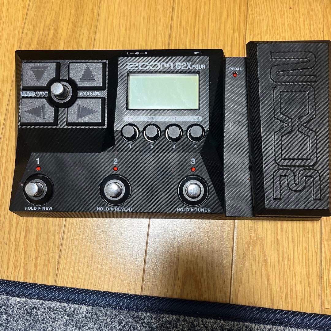 Zoom G2X FOUR ギターエフェクター