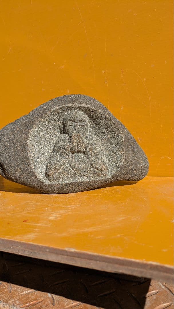 石仏、地蔵菩薩、合掌地蔵、新品、日本人彫刻、倉田辰彦作